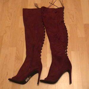 Knee high maroon boots size 9